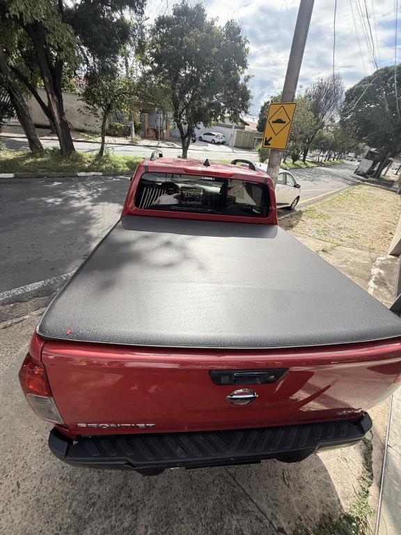 NISSAN Frontier - Foto