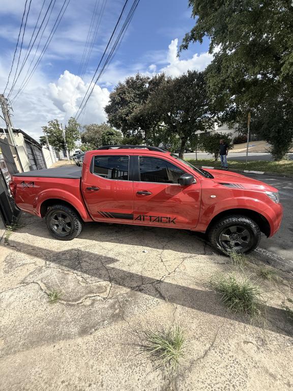 NISSAN Frontier - Foto