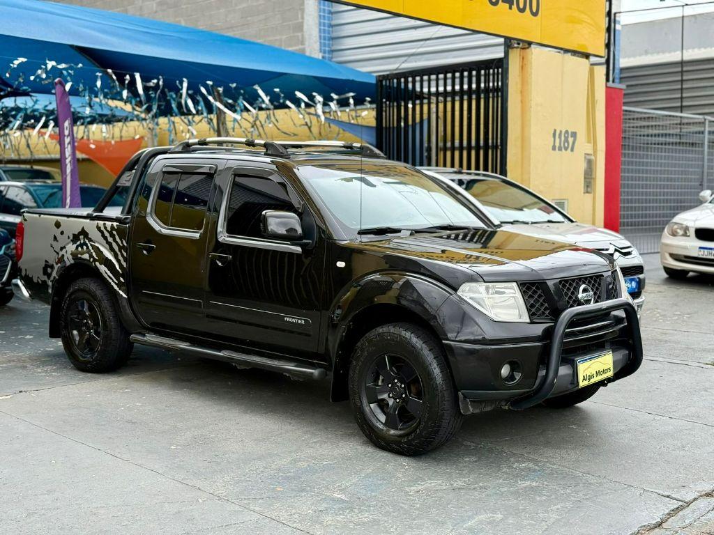 NISSAN Frontier - Foto