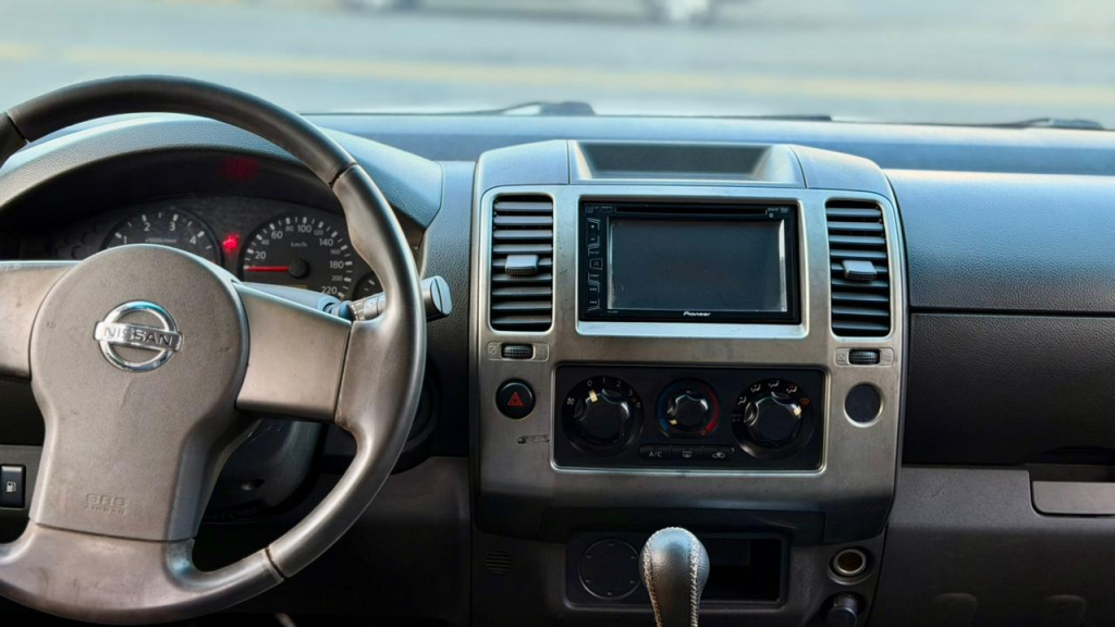 NISSAN Frontier - Foto