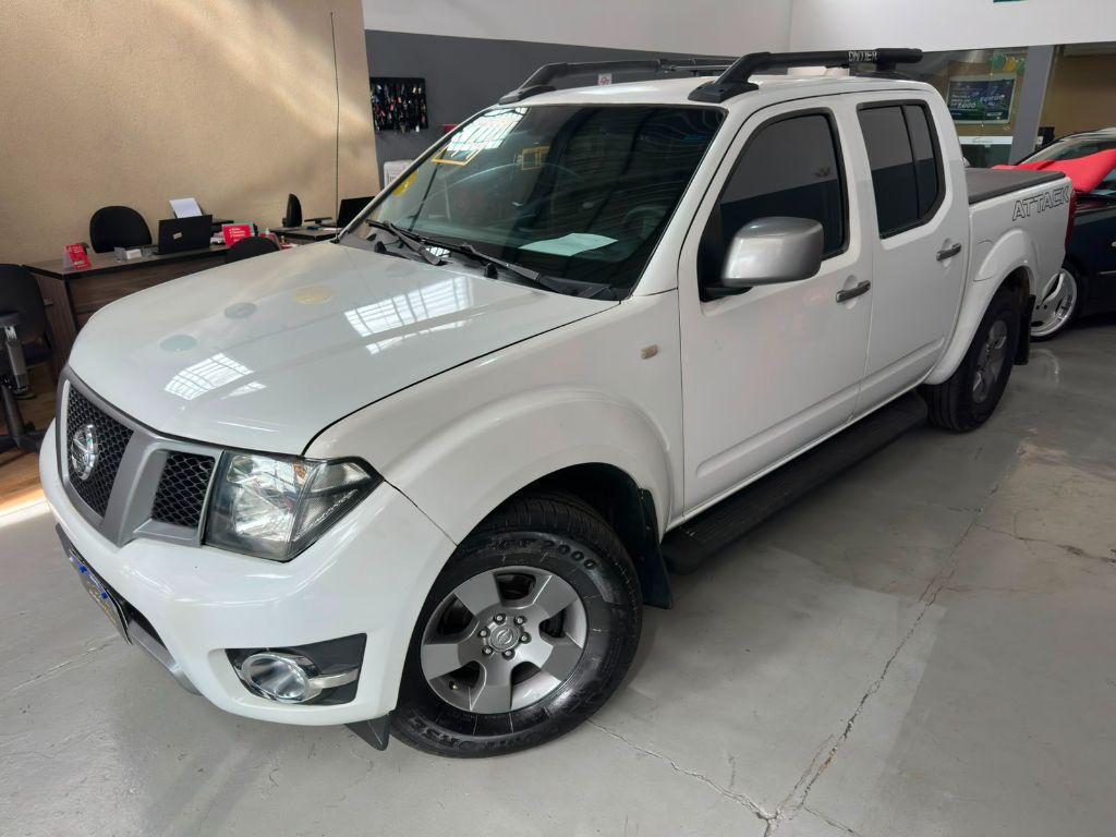 NISSAN Frontier - Foto