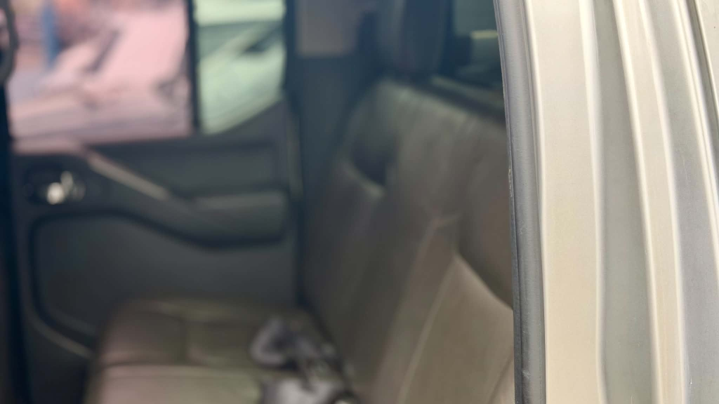 NISSAN Frontier - Foto