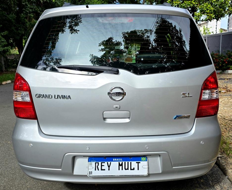 NISSAN Grand Livina - Foto