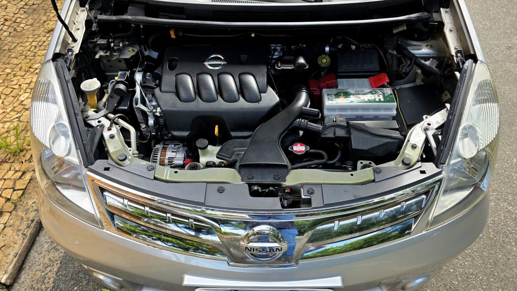 NISSAN Grand Livina - Foto