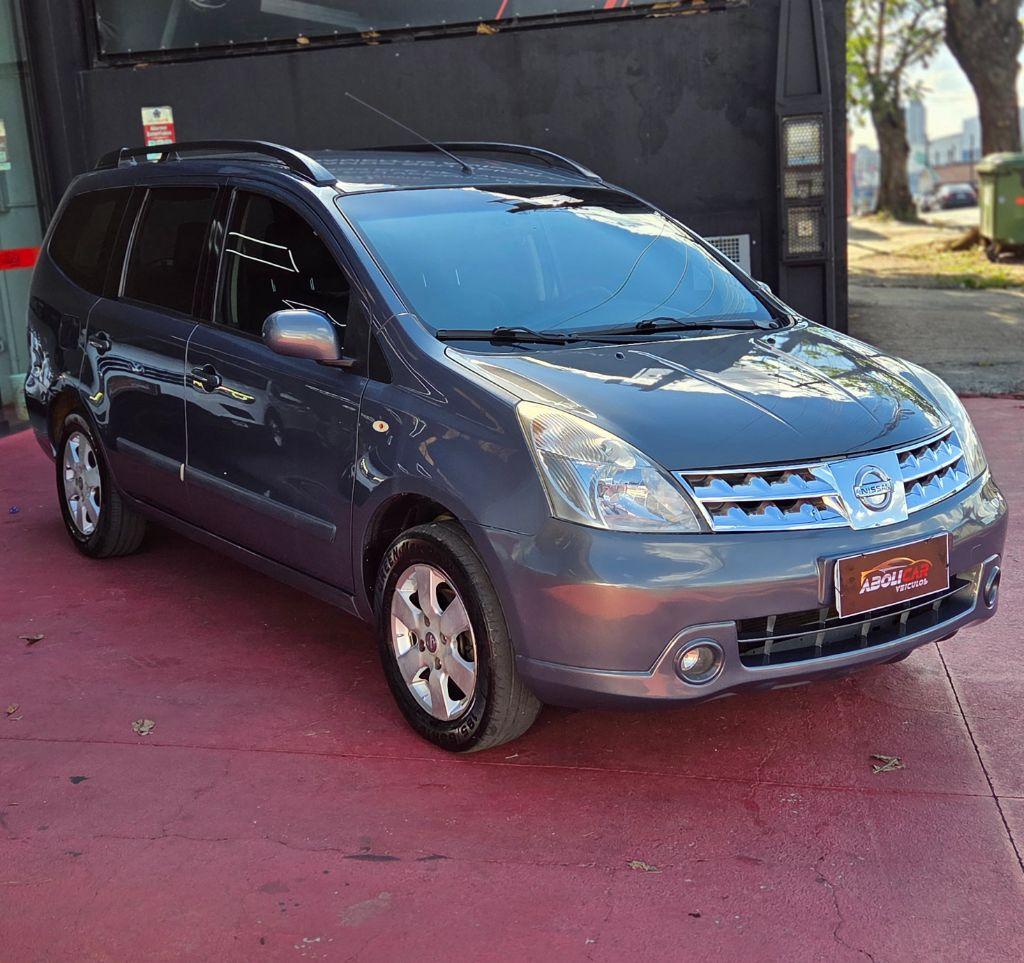 NISSAN Grand Livina - Foto