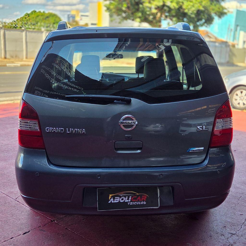 NISSAN Grand Livina - Foto