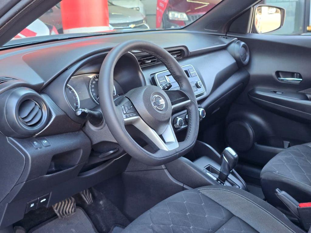 NISSAN Kicks - Miniatura