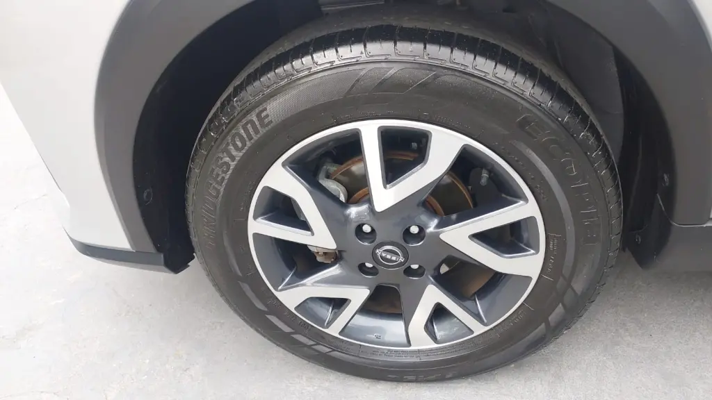 NISSAN Kicks - Foto