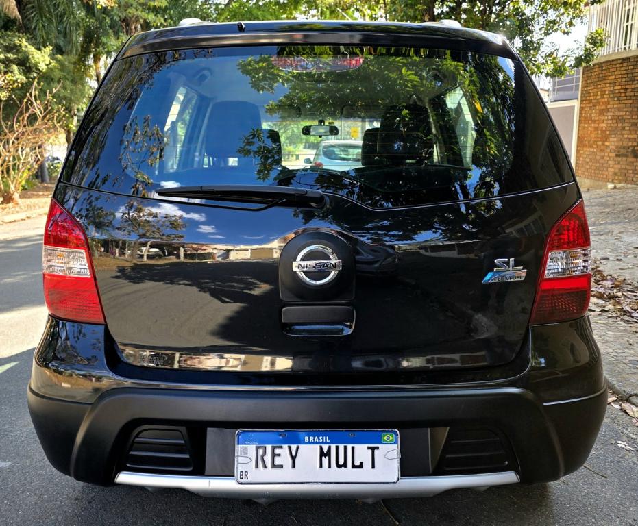 NISSAN Livina - Foto