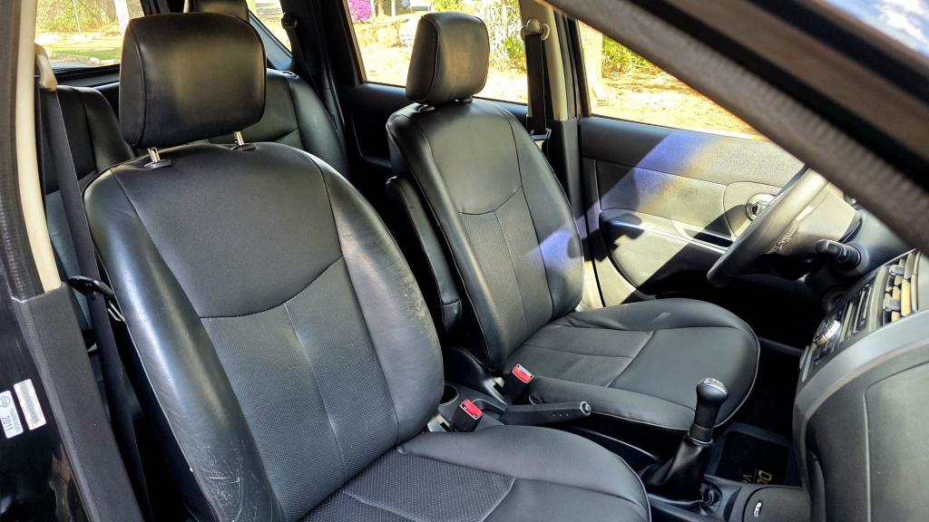 NISSAN Livina - Foto