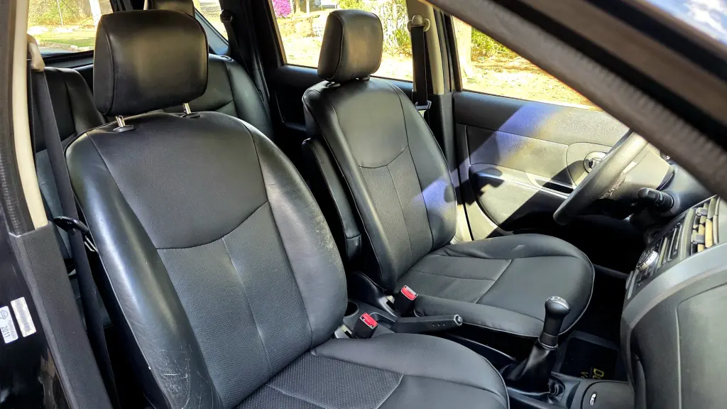 NISSAN Livina - Foto