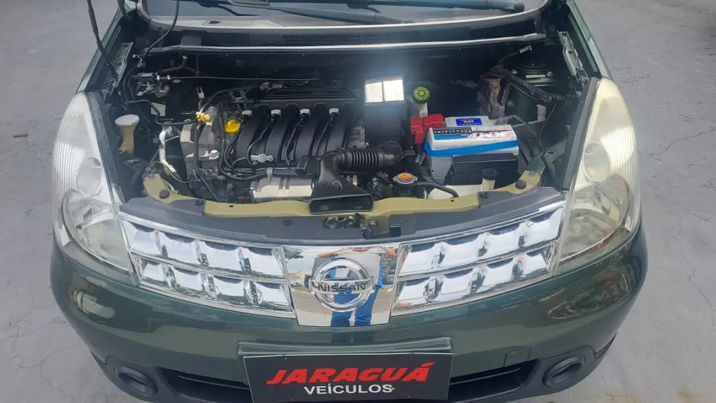 NISSAN Livina - Foto