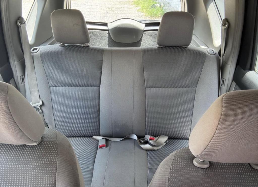 NISSAN Livina - Foto