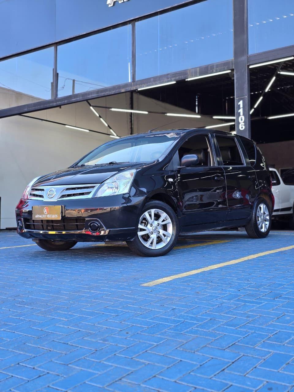NISSAN Livina