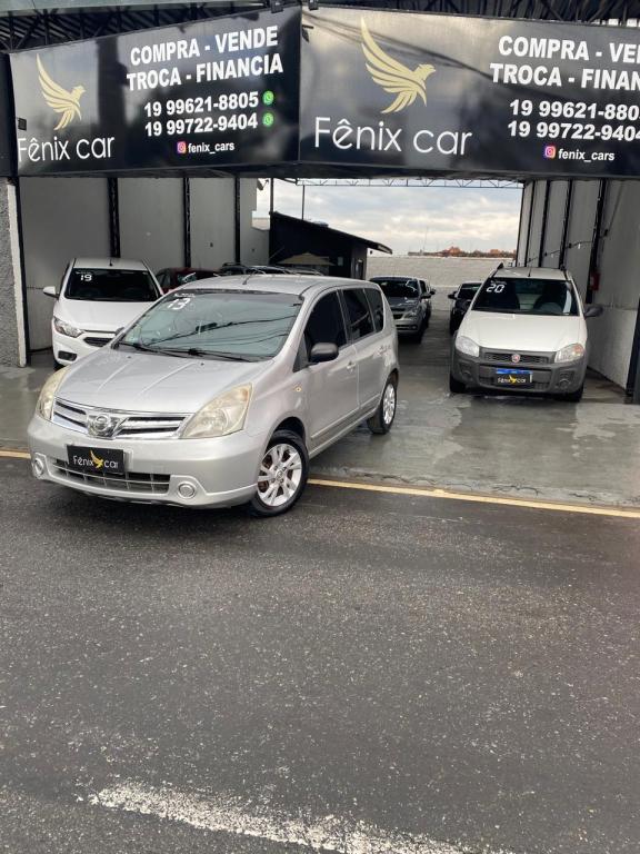 NISSAN Livina - Foto