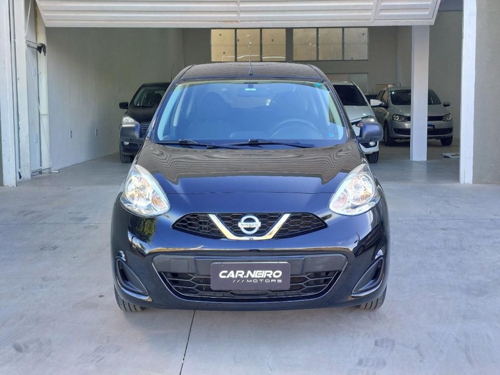NISSAN March - Foto