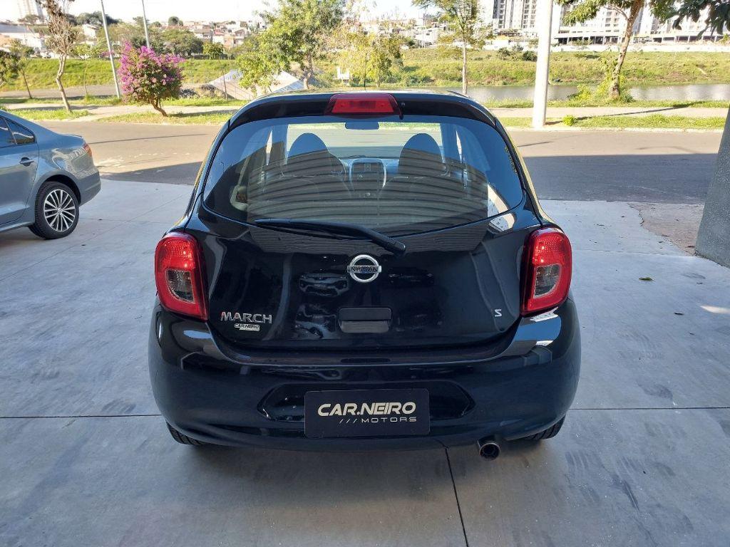 NISSAN March - Foto