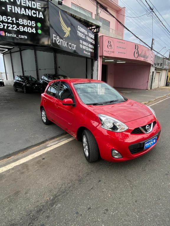 NISSAN March - Foto