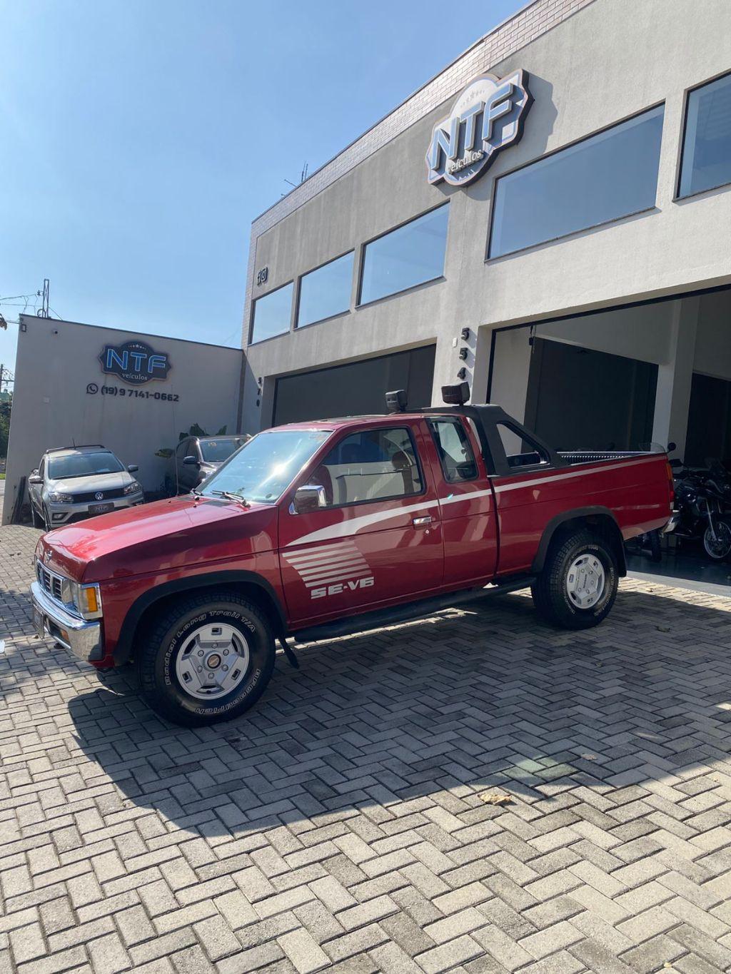 NISSAN Pathfinder - Foto