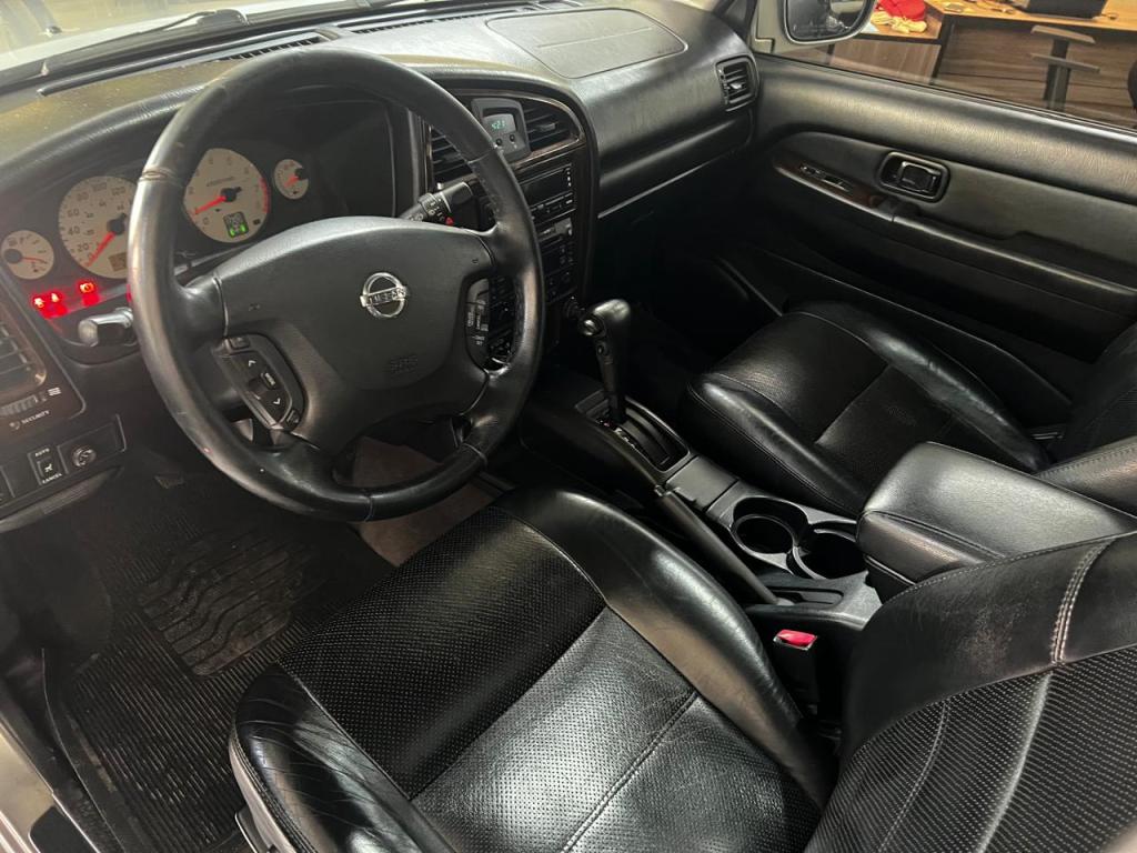 NISSAN Pathfinder - Foto