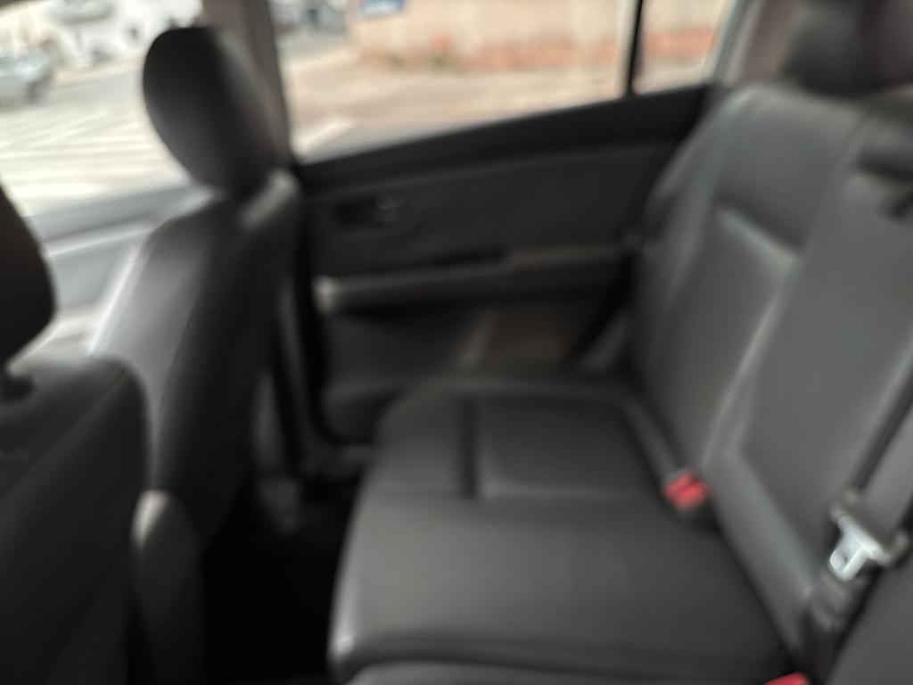 NISSAN Sentra - Foto