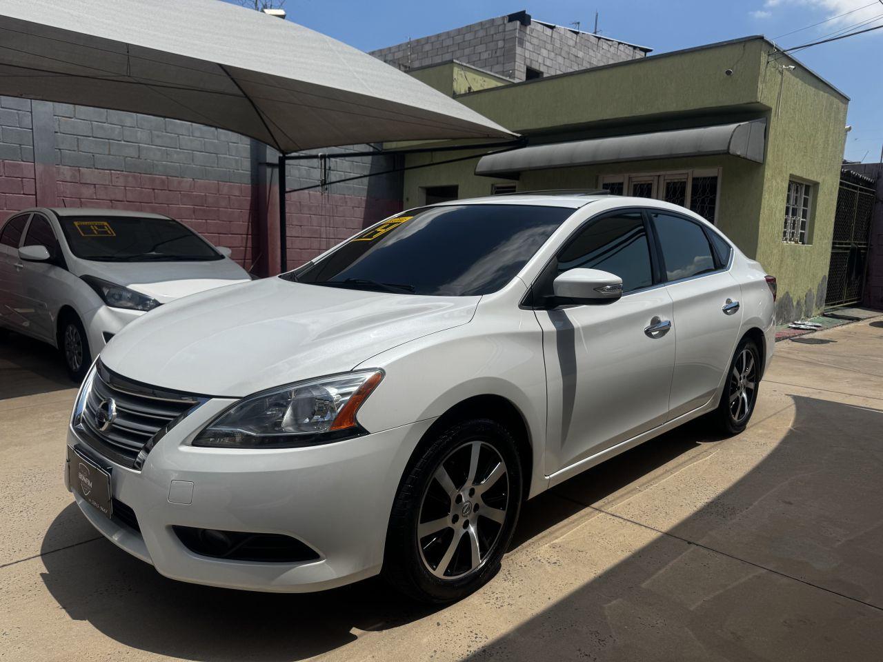 NISSAN Sentra - Foto