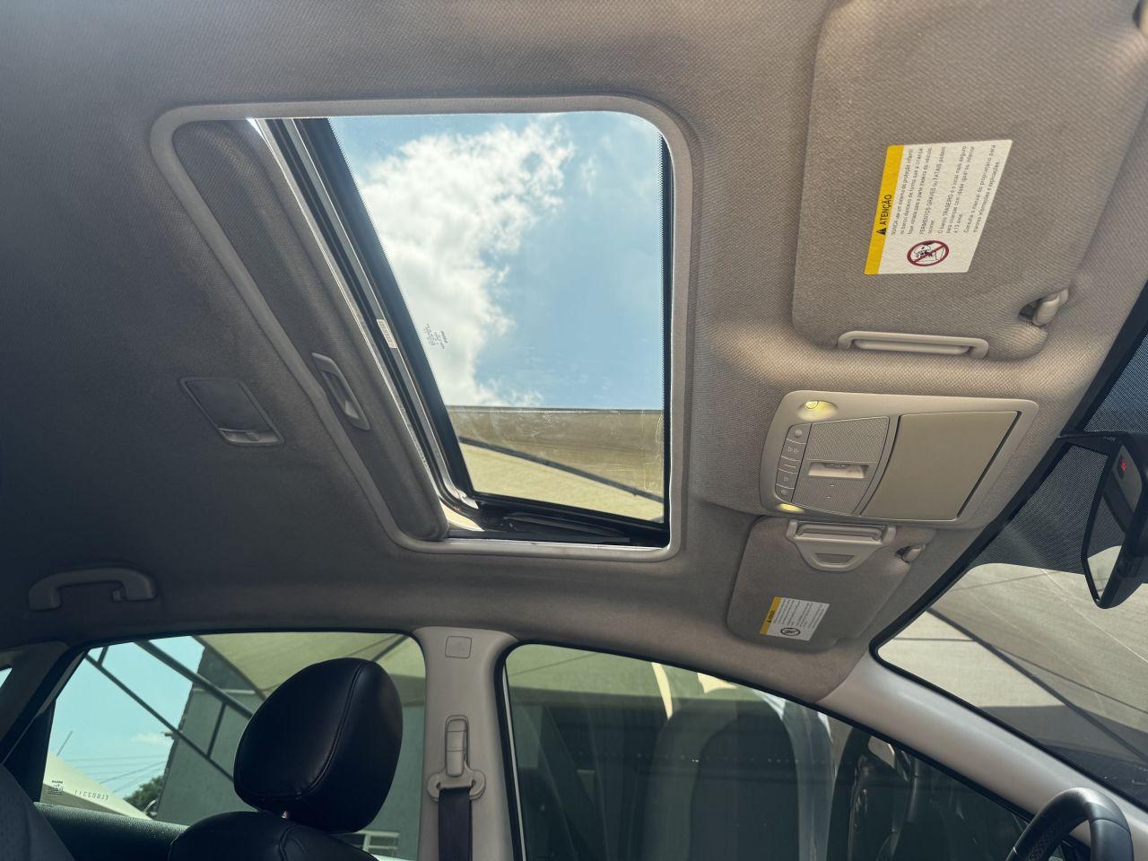 NISSAN Sentra - Foto