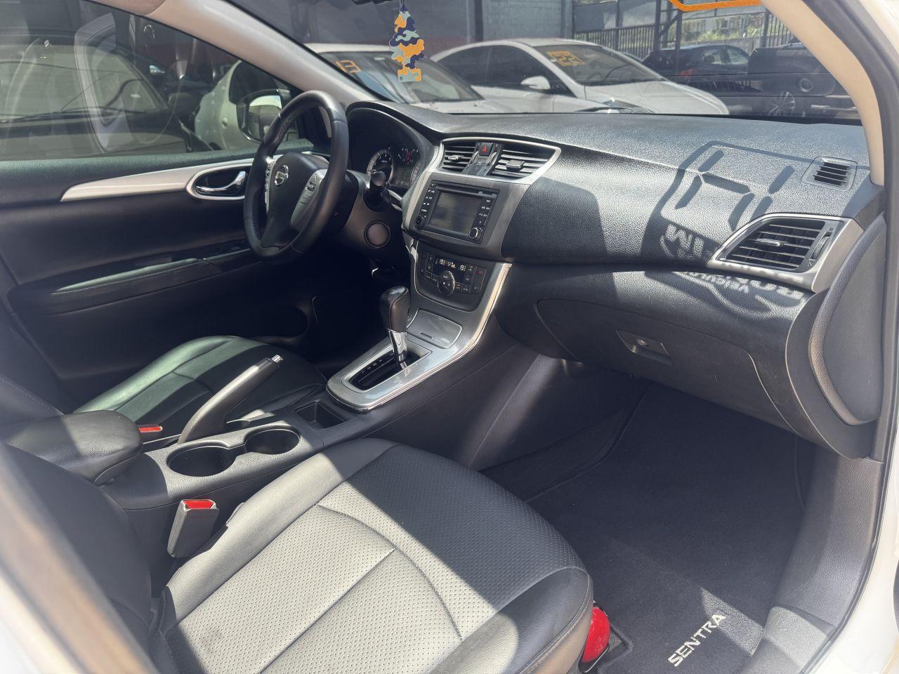 NISSAN Sentra - Foto