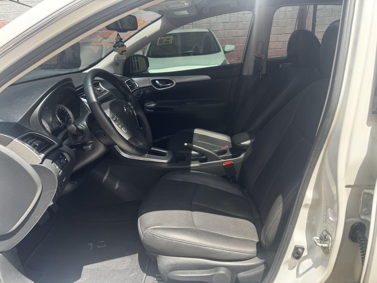 NISSAN Sentra - Foto