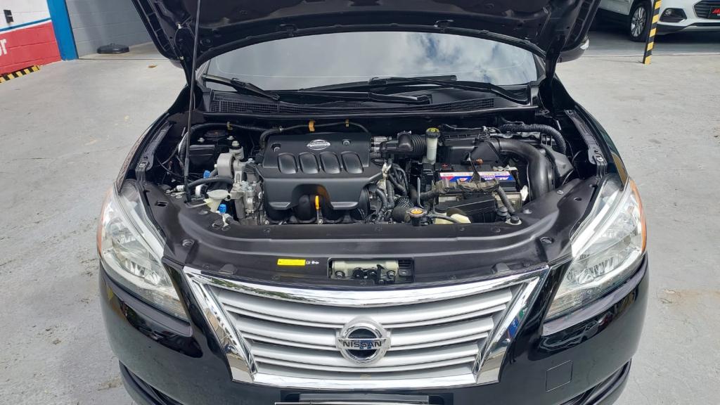 NISSAN Sentra - Foto