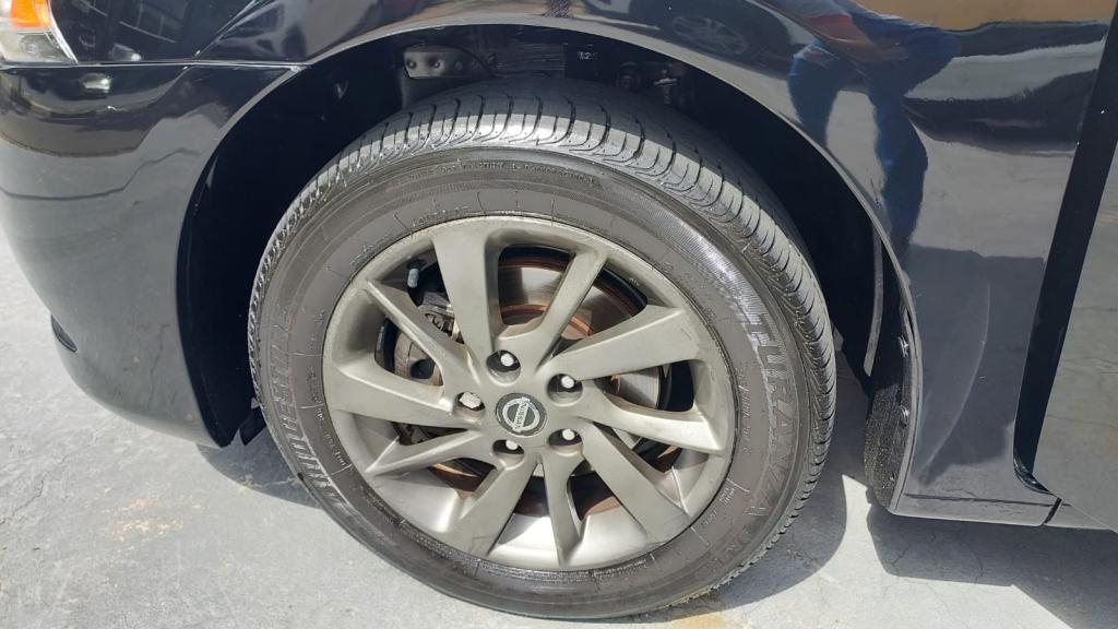 NISSAN Sentra - Foto