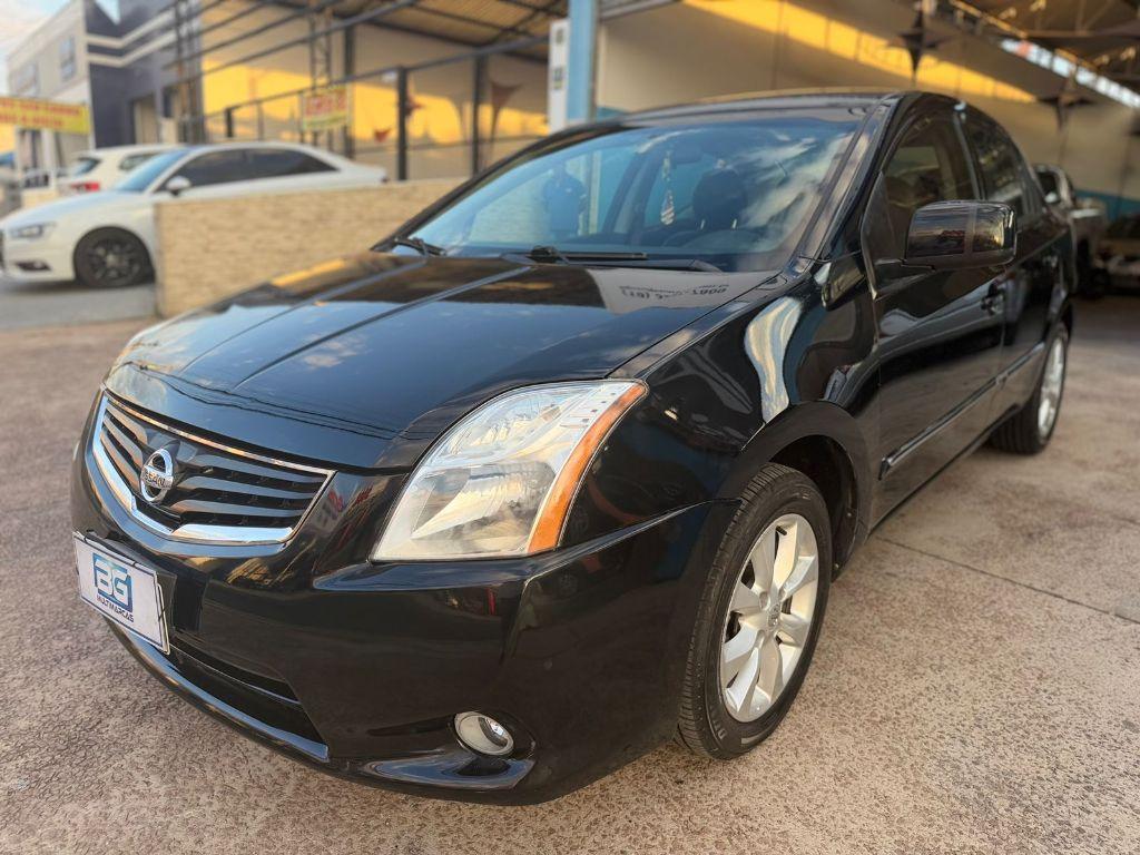 NISSAN Sentra - Foto