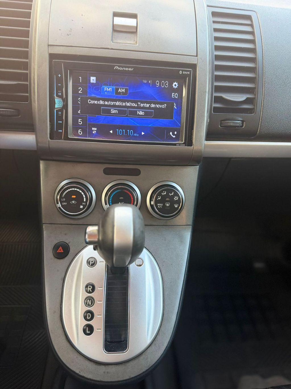 NISSAN Sentra - Foto