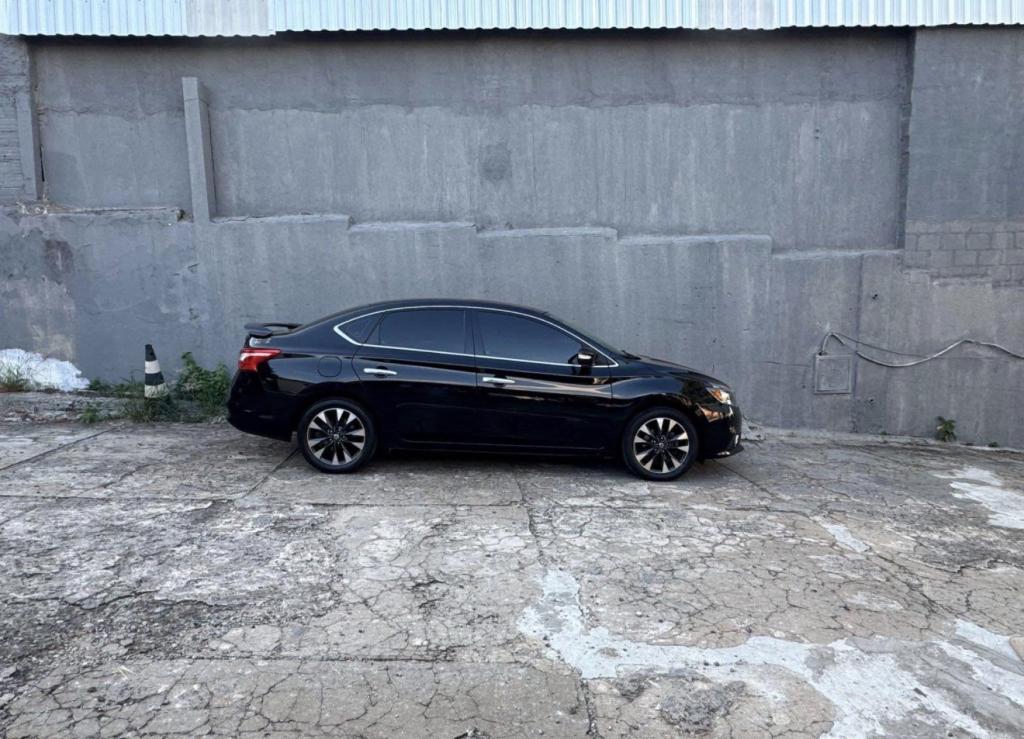 NISSAN Sentra - Foto