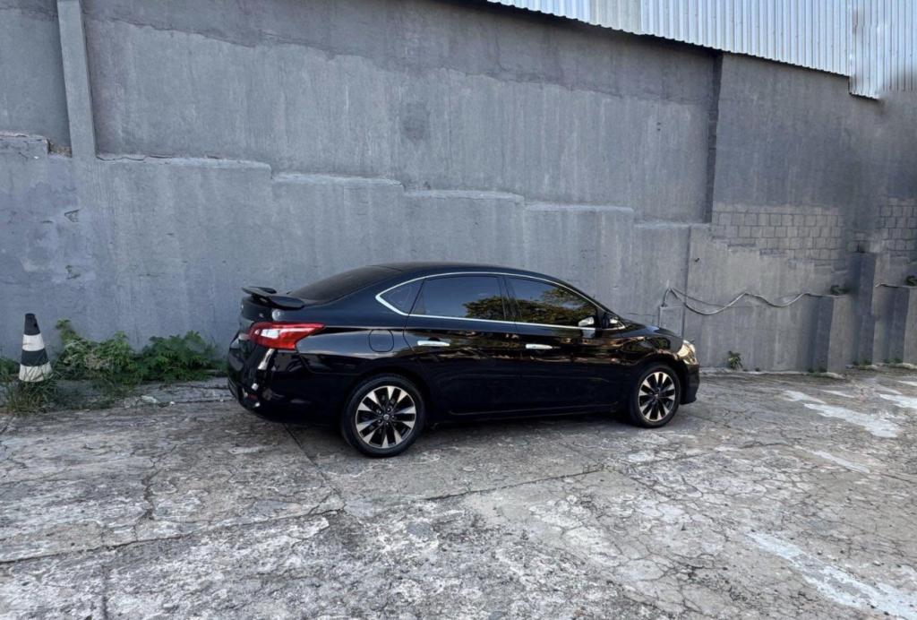 NISSAN Sentra - Foto