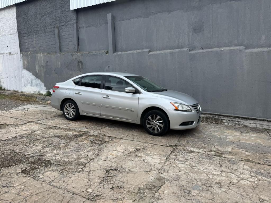 NISSAN Sentra - Foto