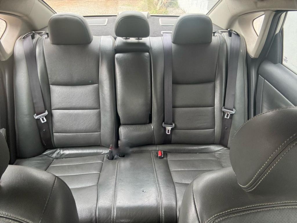 NISSAN Sentra - Foto