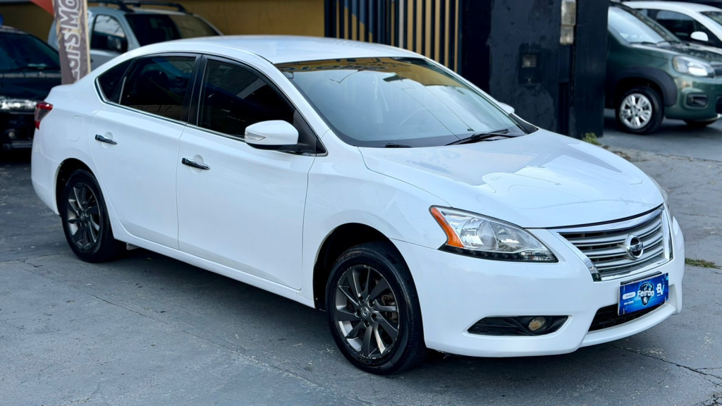 NISSAN Sentra