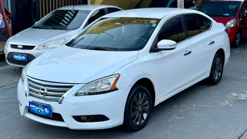 NISSAN Sentra - Foto