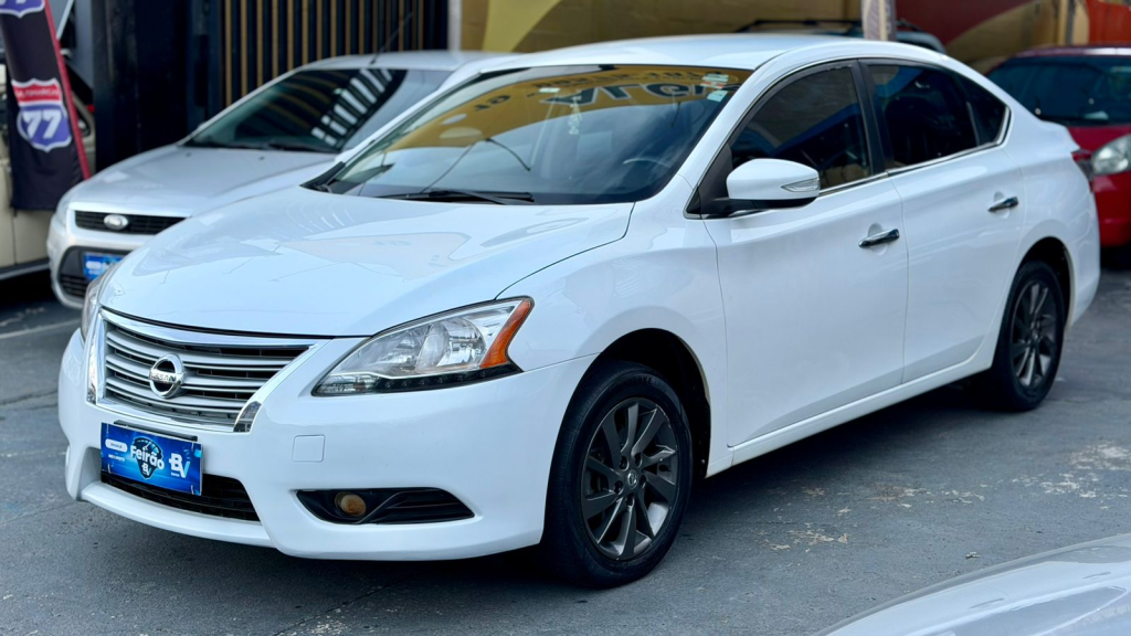 NISSAN Sentra - Foto