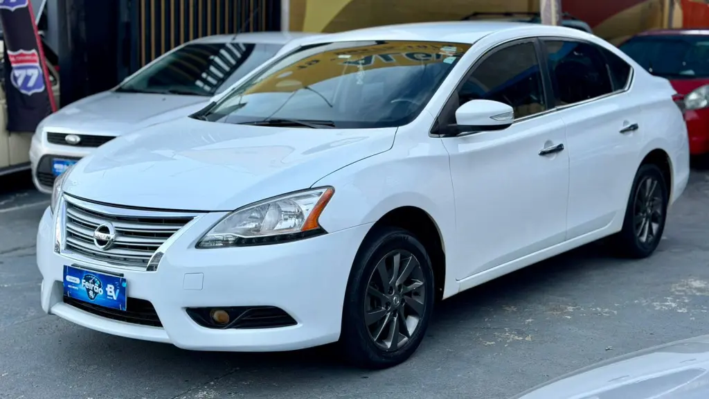 NISSAN Sentra - Foto