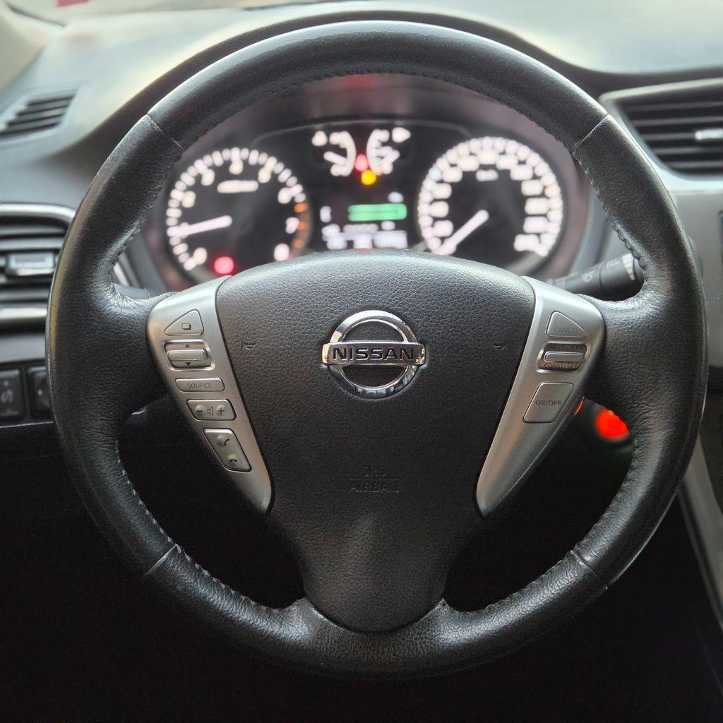 NISSAN Sentra - Foto