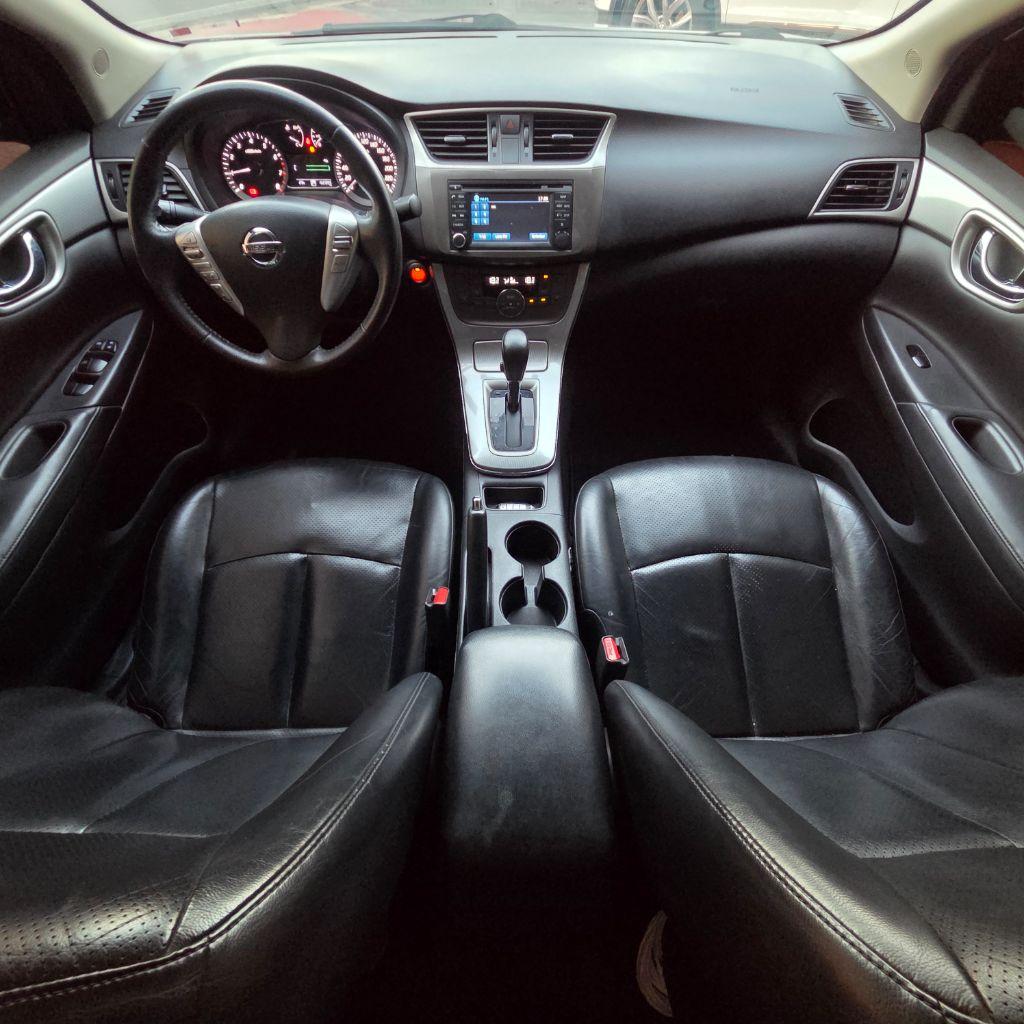 NISSAN Sentra - Foto
