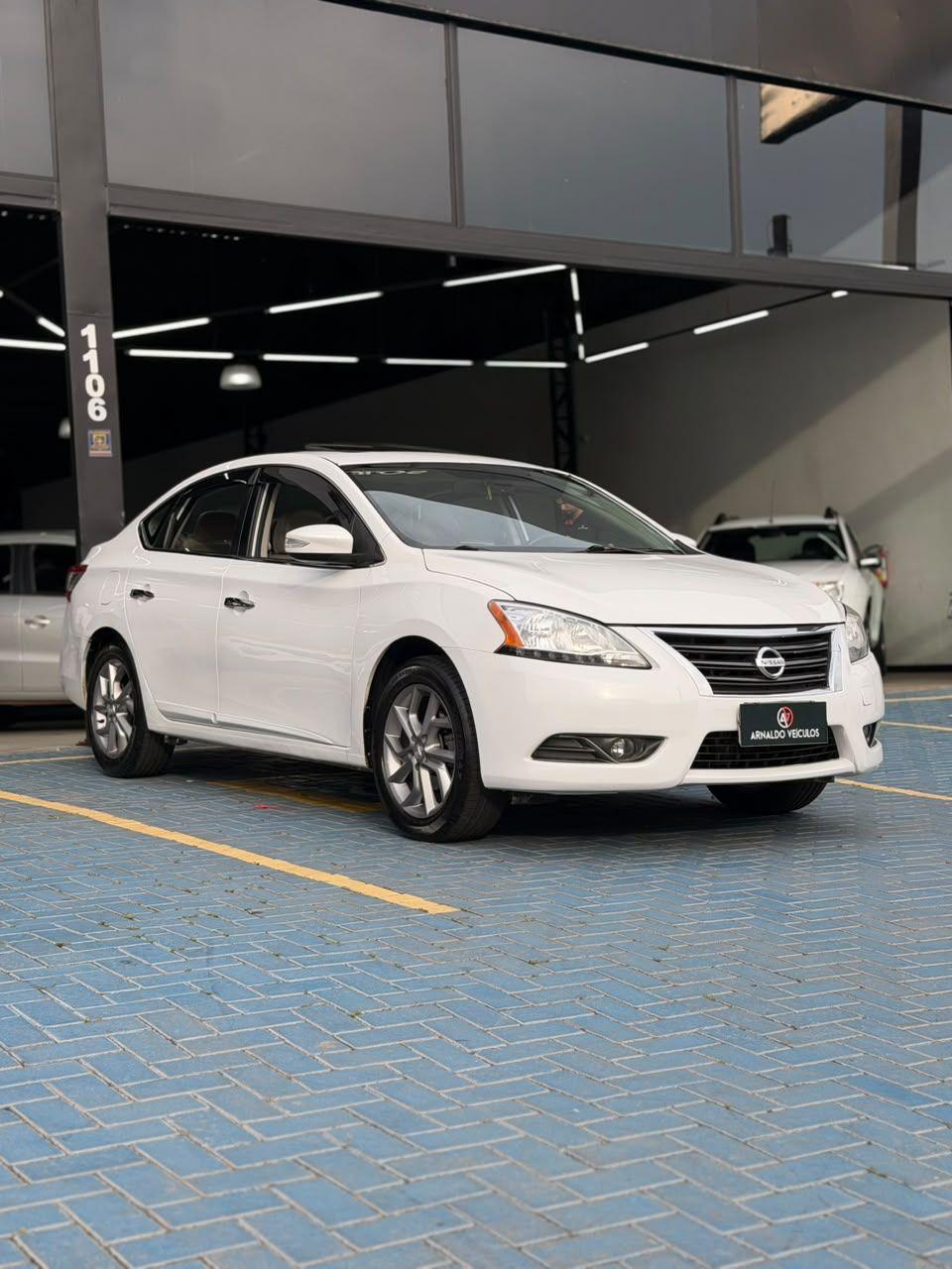 NISSAN Sentra - Foto
