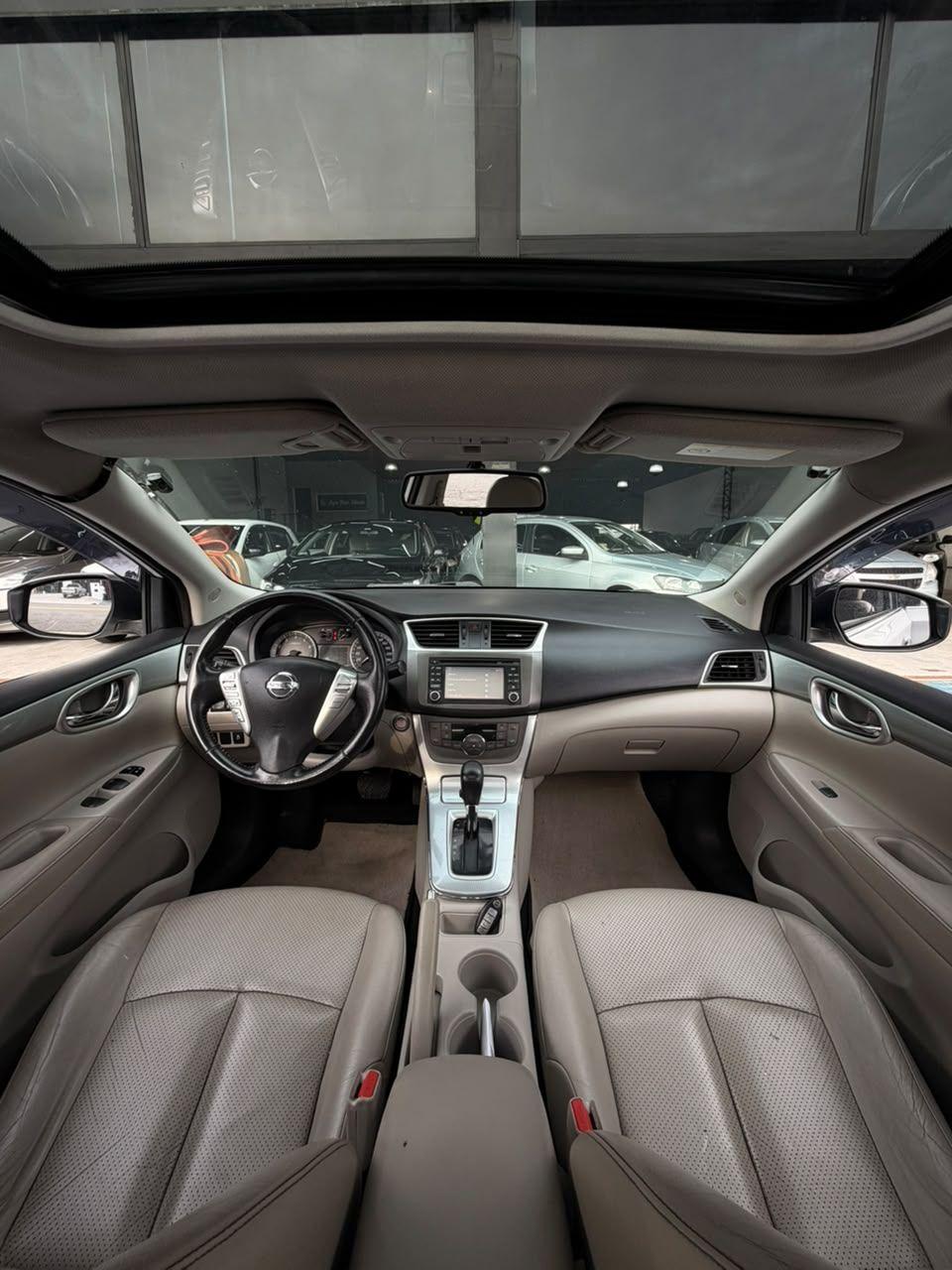 NISSAN Sentra - Foto