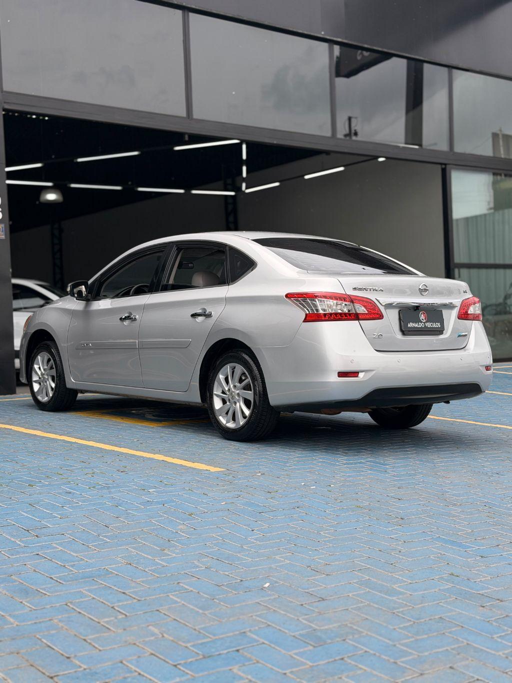NISSAN Sentra - Foto