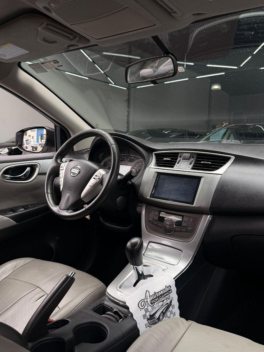 NISSAN Sentra - Foto