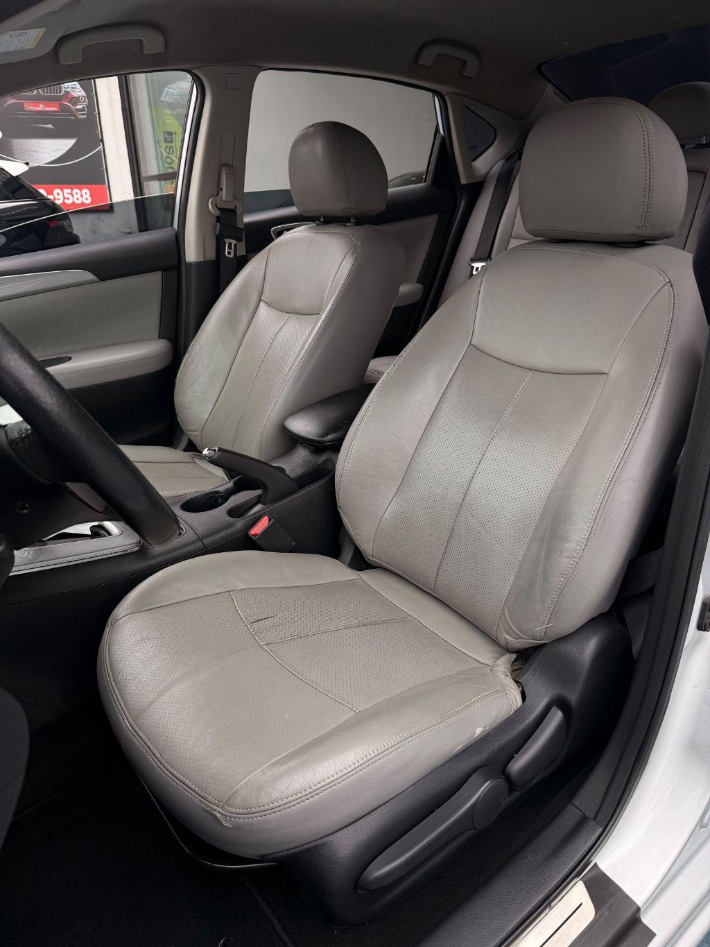 NISSAN Sentra - Foto
