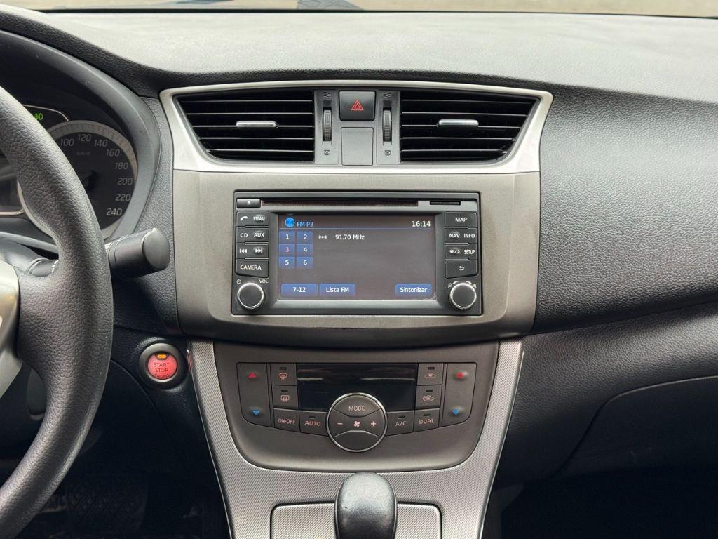 NISSAN Sentra - Foto