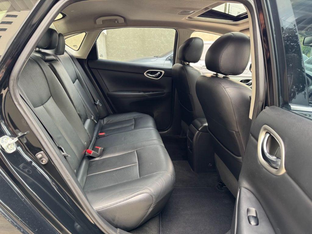NISSAN Sentra - Foto